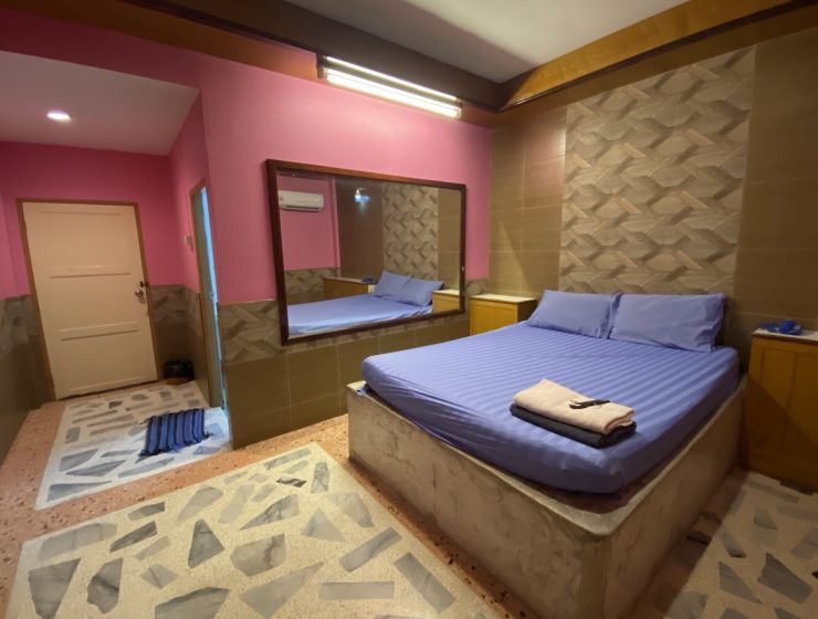 best hotel 88 ที่พัก 24 ชั่วโมง ม่านรูด ราคาถูก ตัวเมืองเพชรบุรี